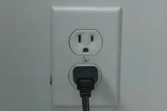 re-plug the cord again in the socket